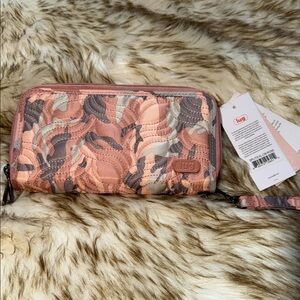 Lug Multicolor Quilted Wristlet